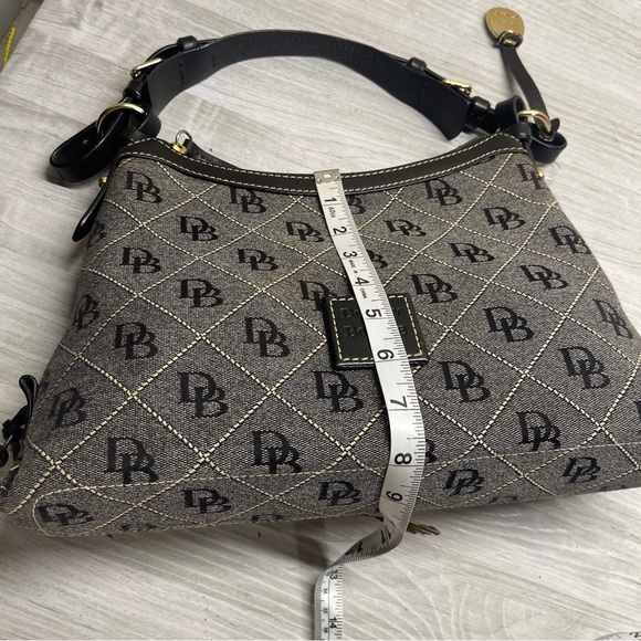 Dooney & Bourke Black Leather Trim Gray Canvas Signature Logo DB Shoulder Bag - Picture 12 of 17